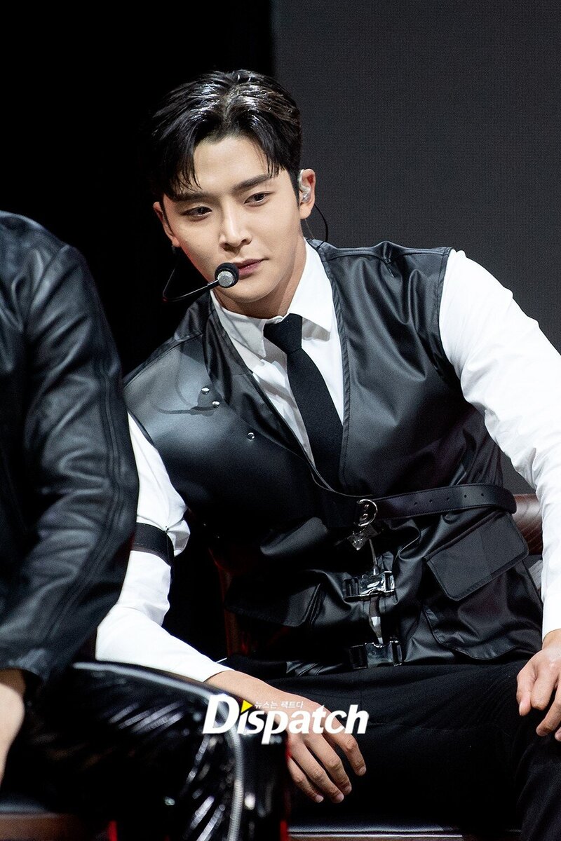 20211122 ROWOON for SF9 'RUMINATION' Showcase Photoshoot by DISAPTCH documents 4