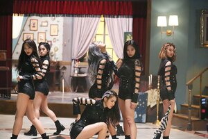 Dreamcatcher YOU AND I behind the scenes