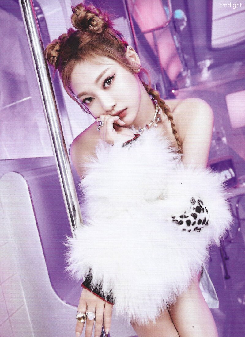 aespa - 2021 Winter SMTOWN : SMCU EXPRESS (Scans) documents 26