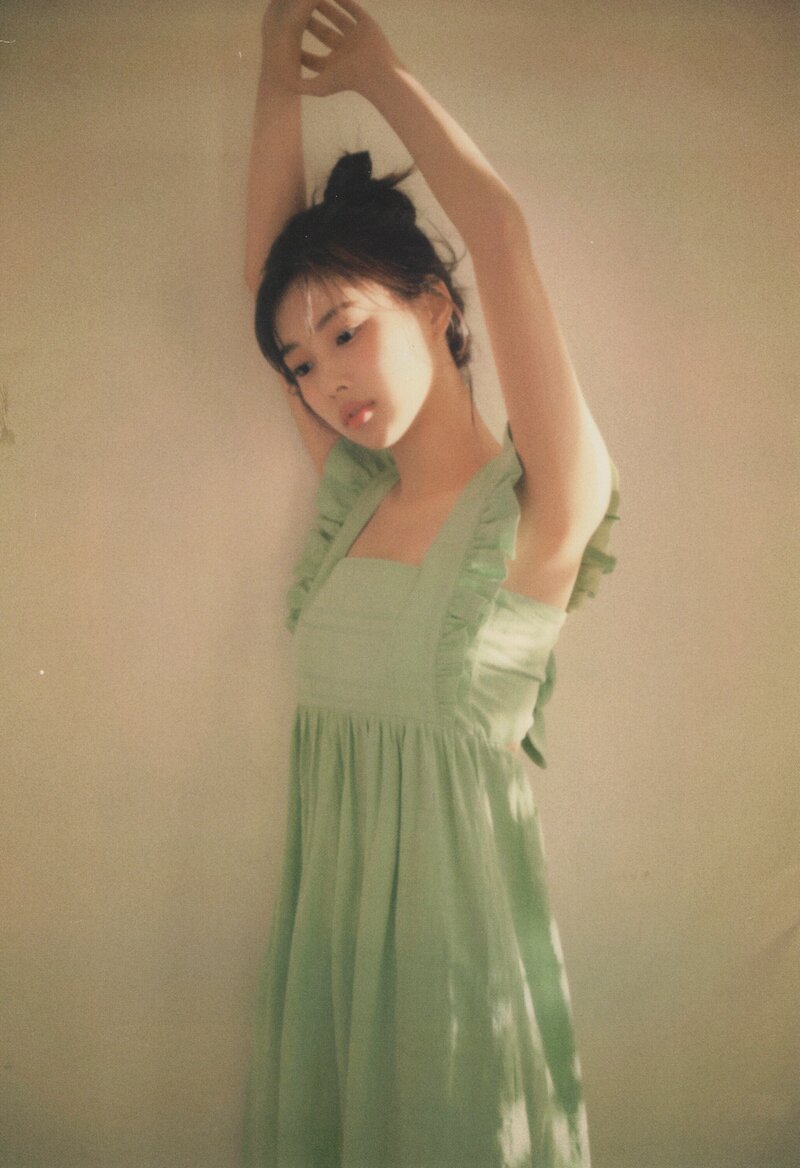 Hyewon 1st Photobook Beauty Cut [Scans] documents 9