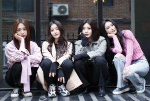 210305 Brave Girls Interview Photos with News1