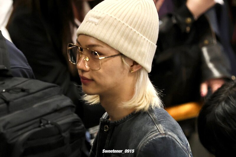 240404 Stray Kids Felix at Gimpo International Airport documents 4