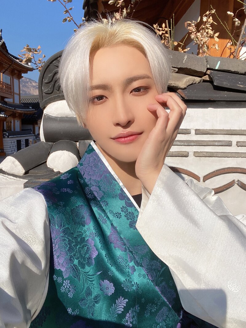 230121 ATEEZ Twitter Update - Seonghwa, Wooyoung documents 2