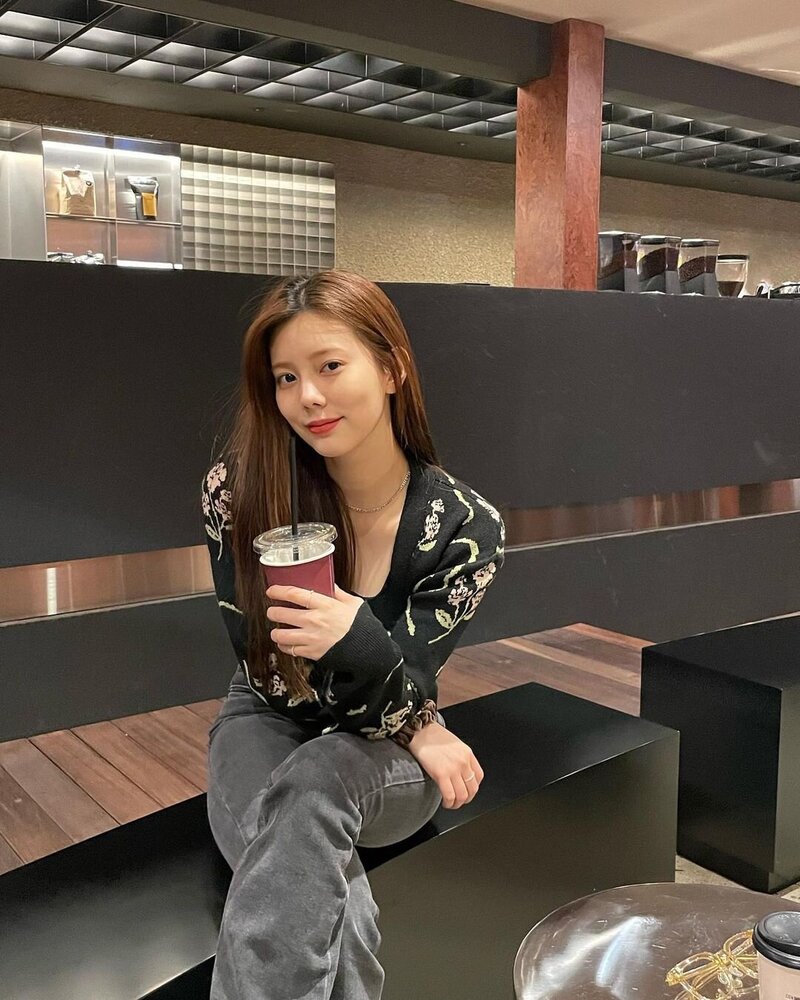 220514 Eunchae Instagram Update (DIA) documents 1