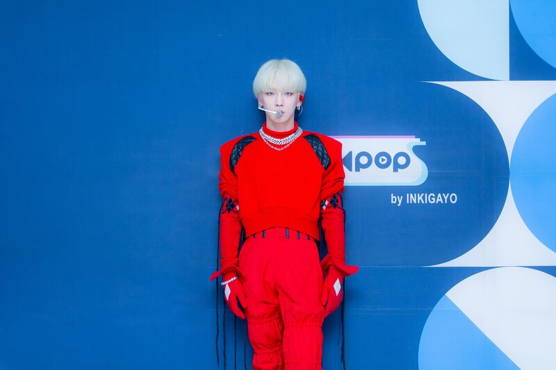 211003 SBS Twitter Update - KEY at Inkigayo Photowall documents 2