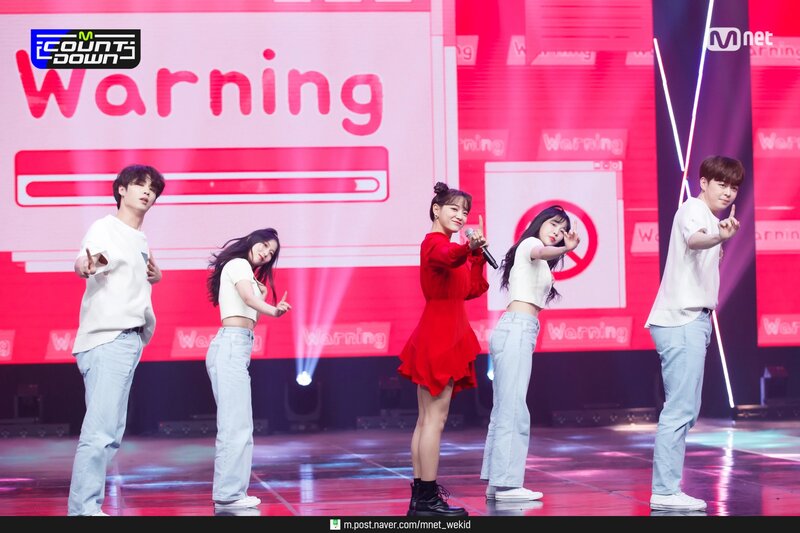 210408 Kim Sejeong - 'Warning' at M Countdown documents 5