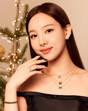 TWICE Nayeon For Chaumet Holiday Selection 2022
