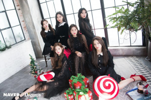 Maknae Christmas Photoshoot By Naver x Dispatch featuring Umji, Yeri, Arin, Wonyoung, Chaeyoung, Nancy