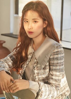 190311 SNSD's Seohyun for it MICHAA SPRING 2019