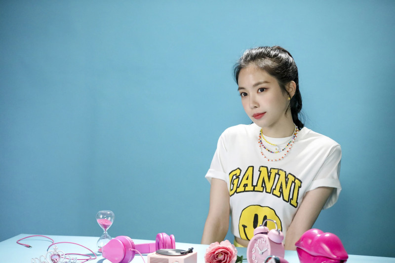 210419 Apink 'Thank you' MV Shoot by Melon documents 17
