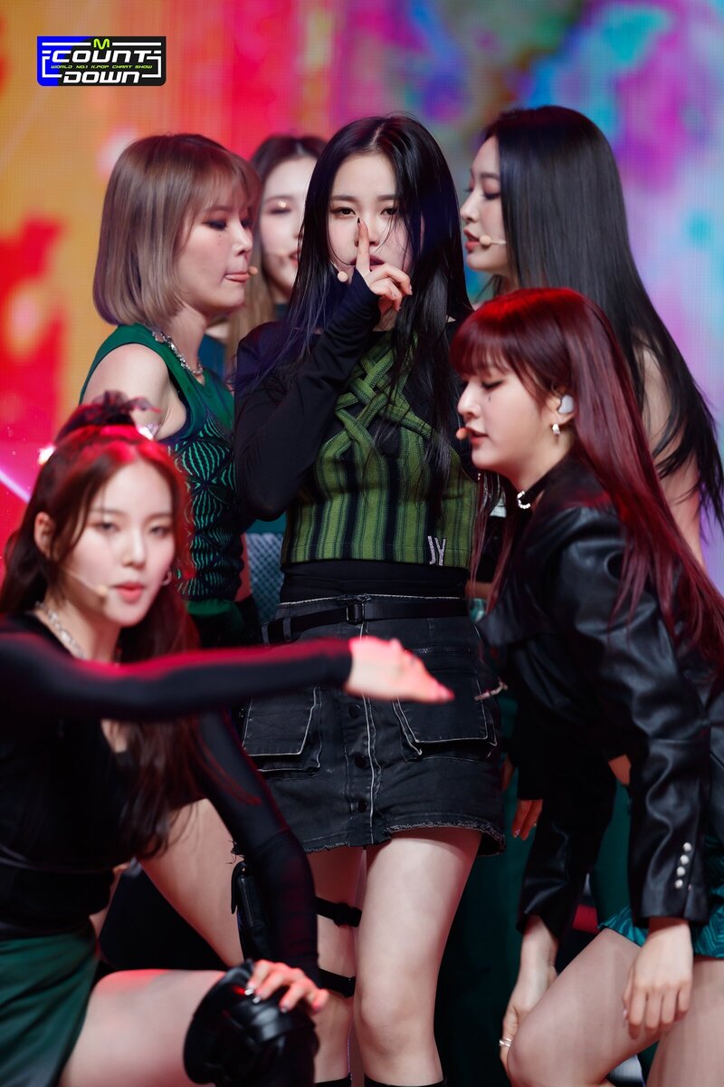 220324 Weeekly - 'Ven para' at M Countdown documents 1
