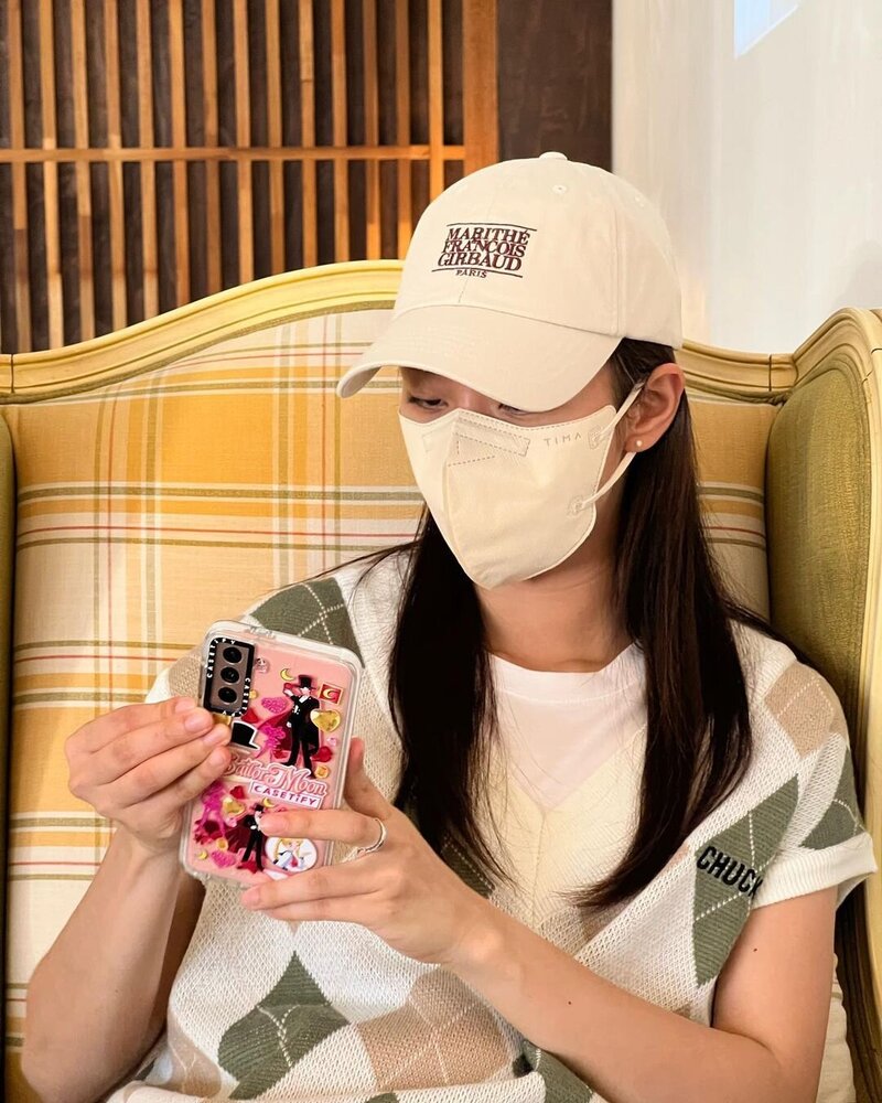220930 GIRLS'DAY Hyeri Instagram Update documents 7