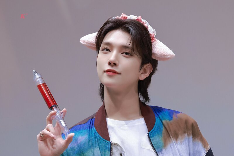 230507 SEVENTEEN Joshua at Music Plant Fansign Event documents 15