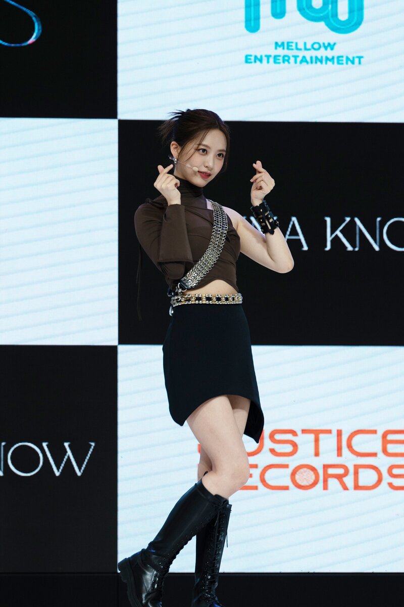 IRRIS 1st Mini Album 'WANNA KNOW' Press Showcase documents 11