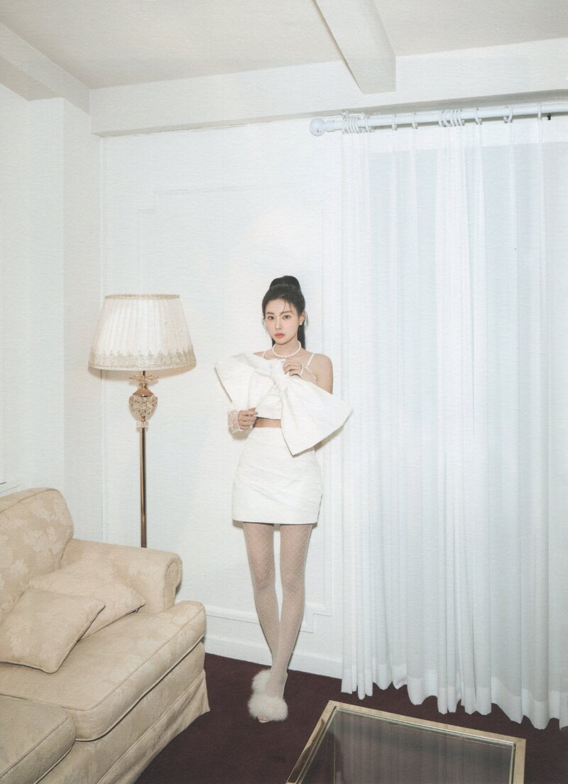 Kang Hyewon - Winter Special Album [W] (Scans) documents 2