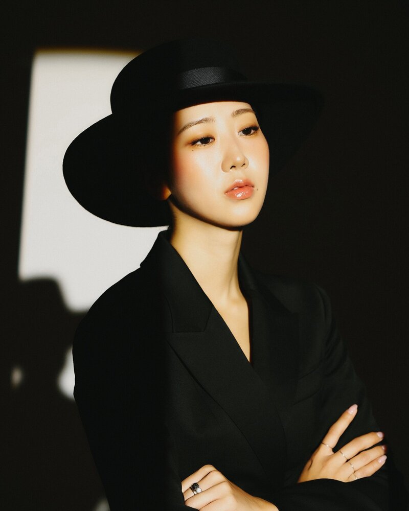 Kang Hyeyeon - Yan (姸) 3rd Digital Single teasers documents 1