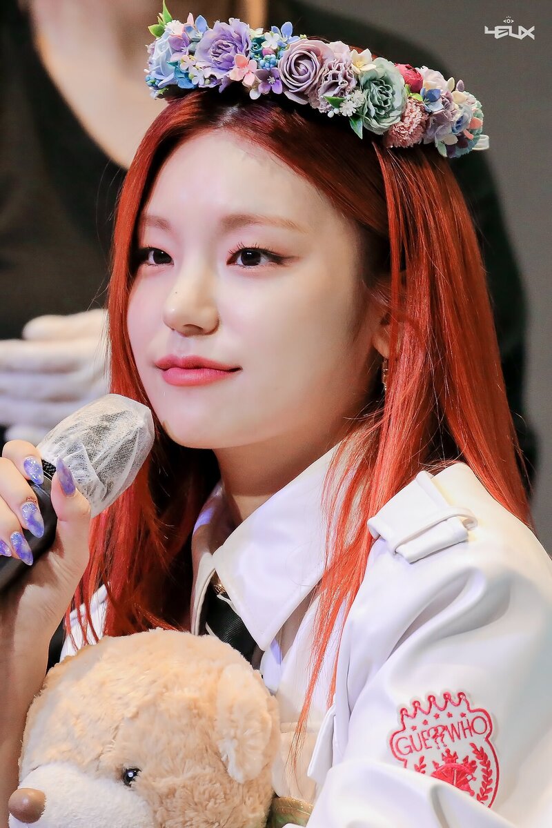 210530 ITZY Yeji - Fansign Event documents 6