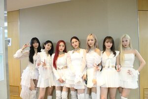 210910 Dreamcatcher Naver Post - 'BEcause' 1st Week Music Shows Behind