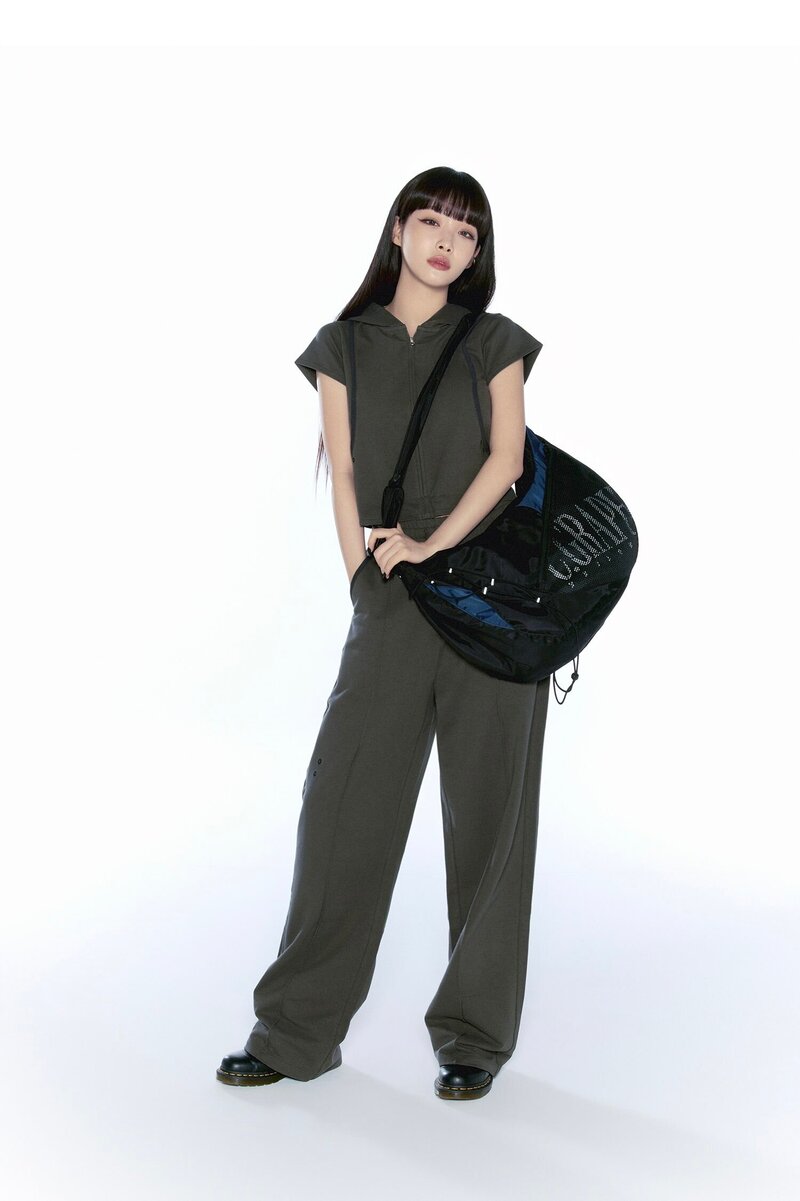 Chungha for Code:graphy documents 12