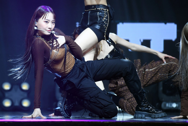 210428 HOT ISSUE Nahyun Debut Showcase documents 7
