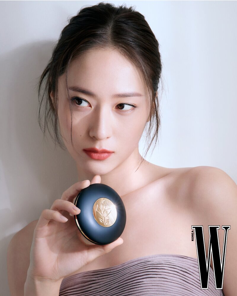 KRYSTAL JUNG for W Korea Magazine - June Issue 2023 documents 5