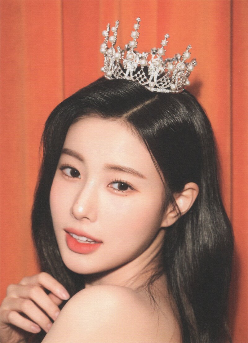 Kang Hyewon - Winter Special Album [W] (Scans) documents 7