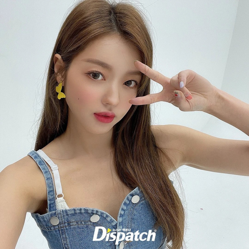 210511 Dispatch Instagram Update - OH MY GIRL Selcas documents 1