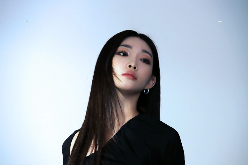 210324 CHUNG HA W Korea 2021 March Issue Filming Site | Naver Update documents 9