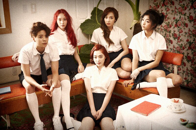 F(x) 2nd album 'Pink Tape' concept photos documents 1