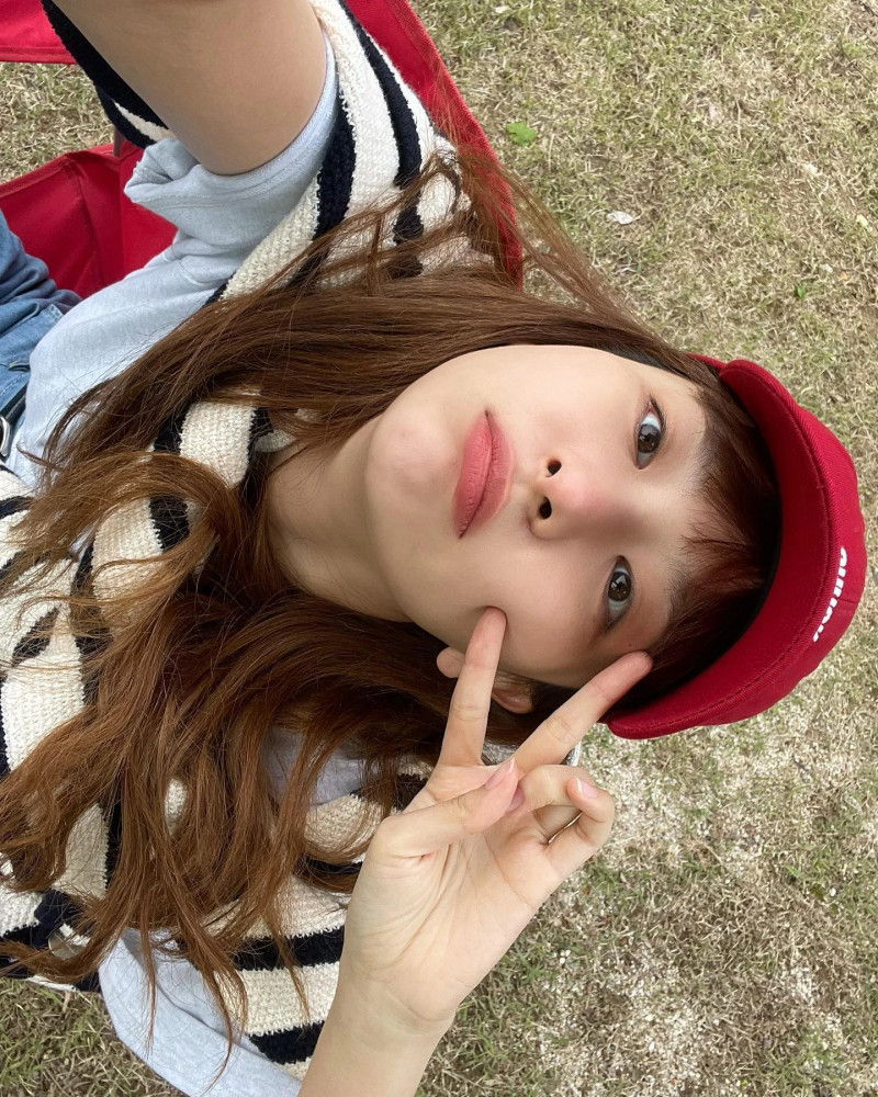 210508 Red Velvet Seulgi Instagram Update documents 1