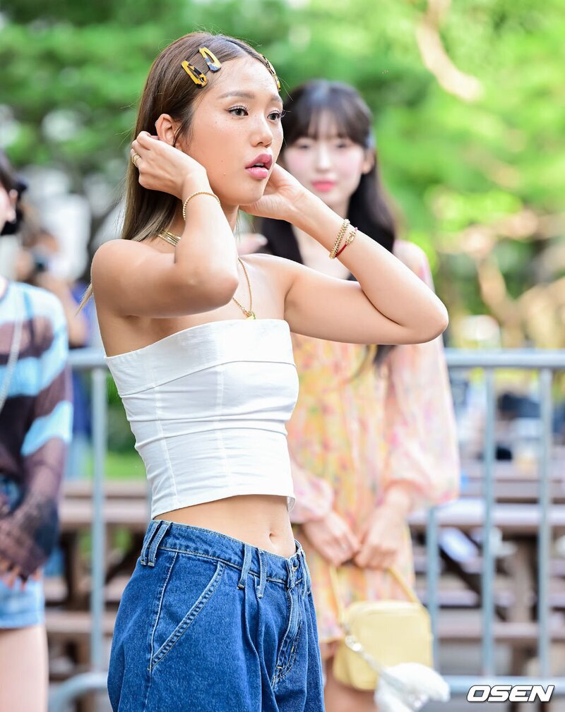 230804 Oh My Girl Mimi at KBS Building for Music Bank Rehearsals documents 7