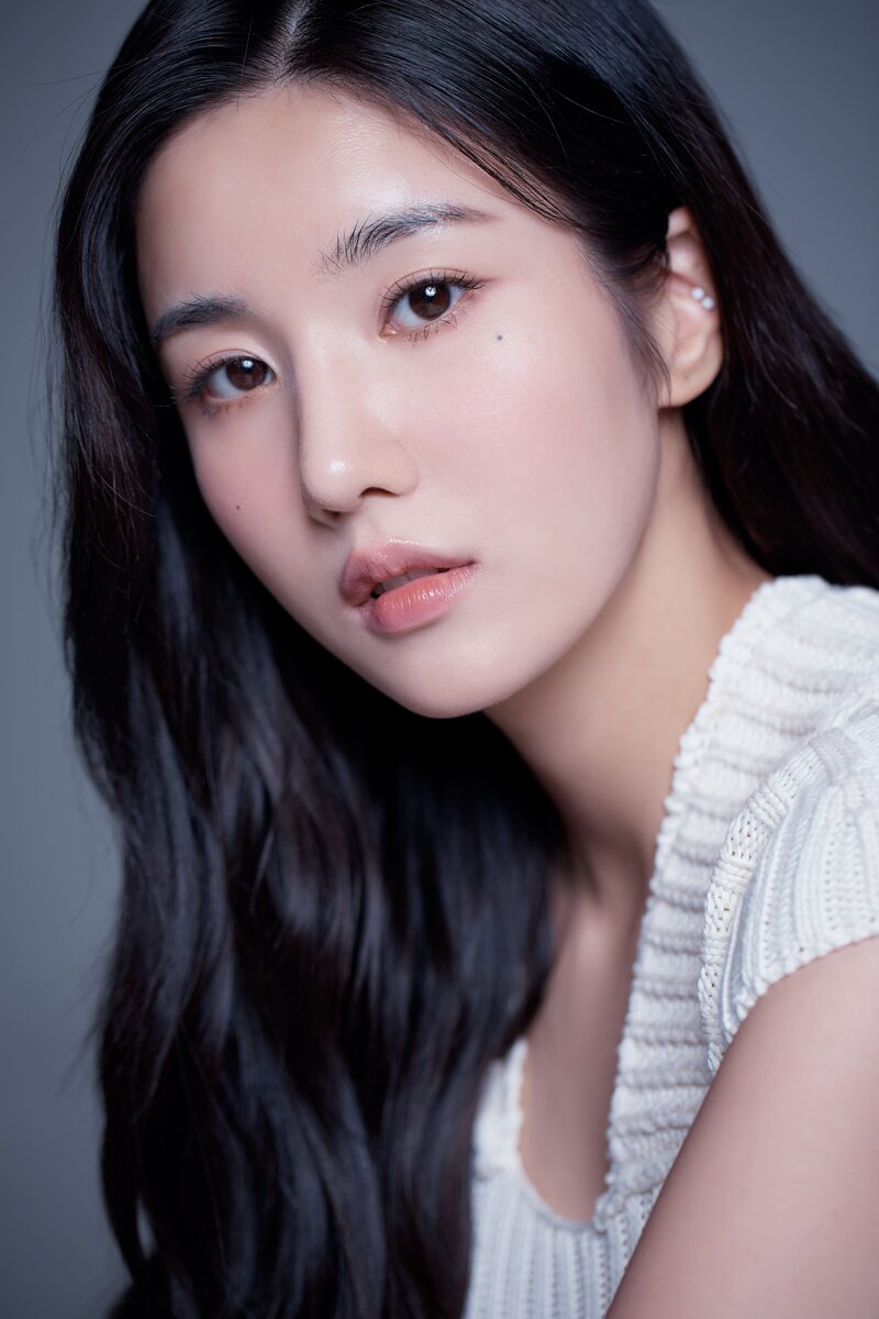 Kwon Eunbi 2021 Woollim Profile Photos documents 2