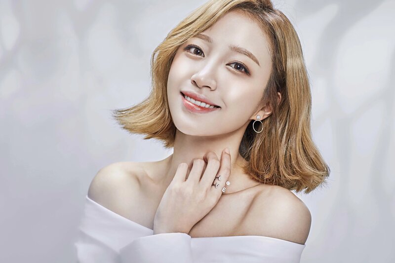 EXID's Hani for Olens 2016 documents 7