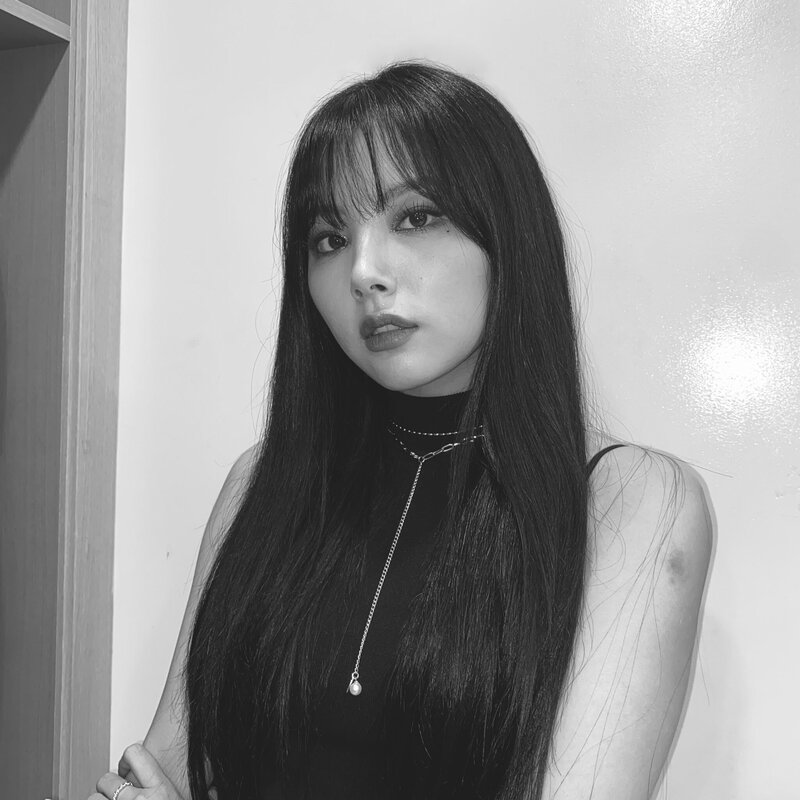 220601 Songhee Instagram Update (BVNDIT) documents 1