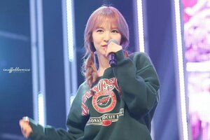 150422 Red Velvet Wendy at Show Champion