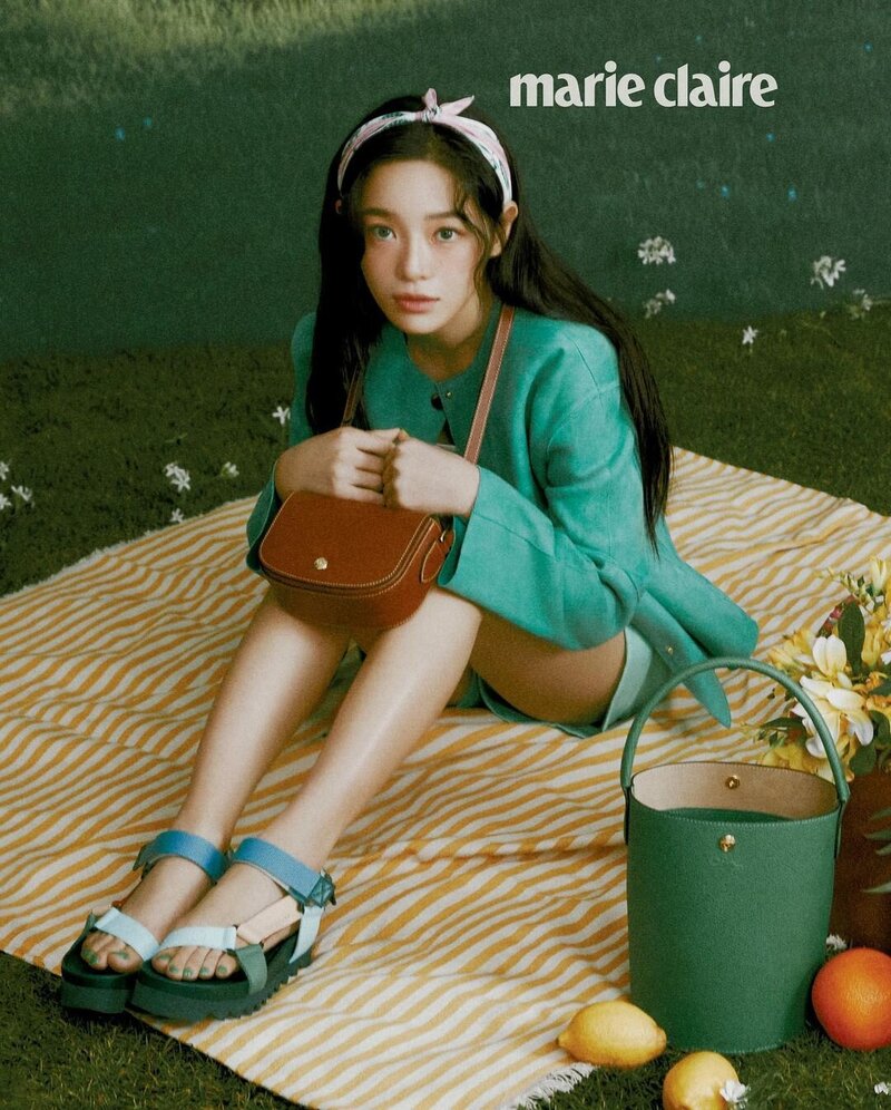 KIM SEJEONG x Longchamp for Marie Claire Korea - 30th Anniversary Special 2023 documents 2