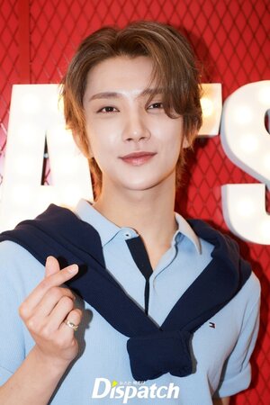 220421 SVT JOSHUA- TOMMY HILFIGER Pop-Up Store Opening at Seoul