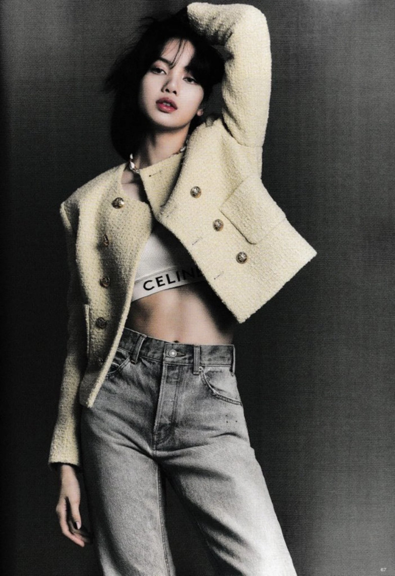 LISA - Harper's BAZAAR China - April 2021 Issue [SCANS] documents 6