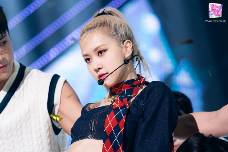 210328 Rosé - 'On The Ground' at Inkigayo documents 12