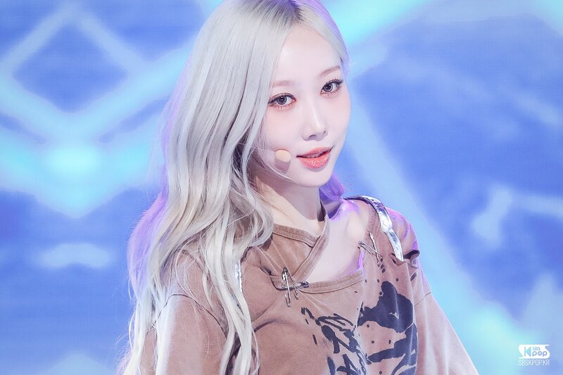 231126 Dreamcatcher Handong - 'OOTD' at Inkigayo documents 3