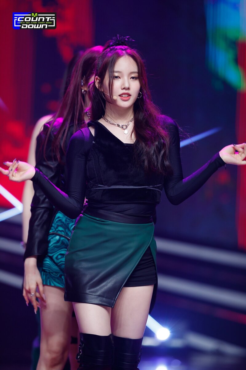 220324 Weeekly - 'Ven para' at M Countdown documents 15