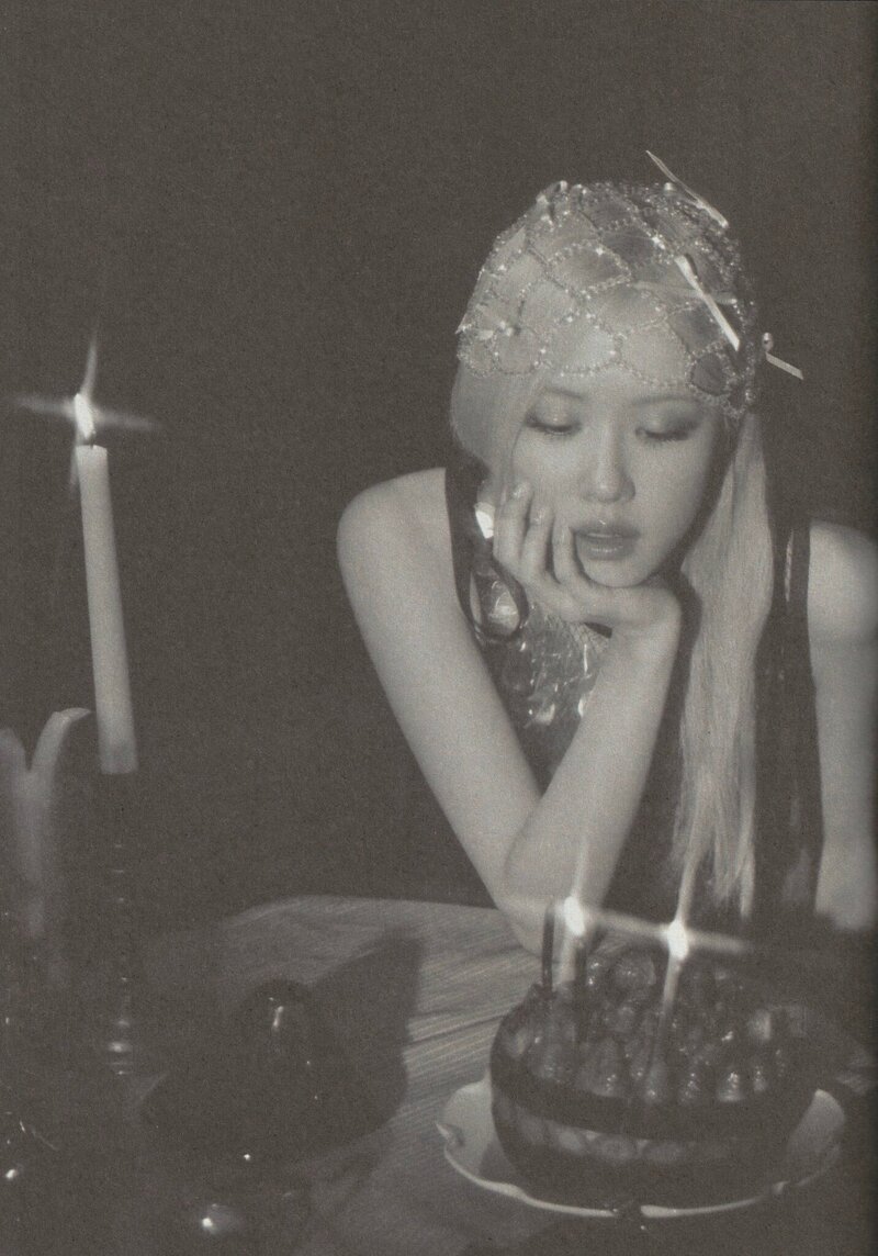 BLACKPINK Rosé - Season’s Greetings 2024: 'From HANK & ROSÉ To You' (Scans) documents 22