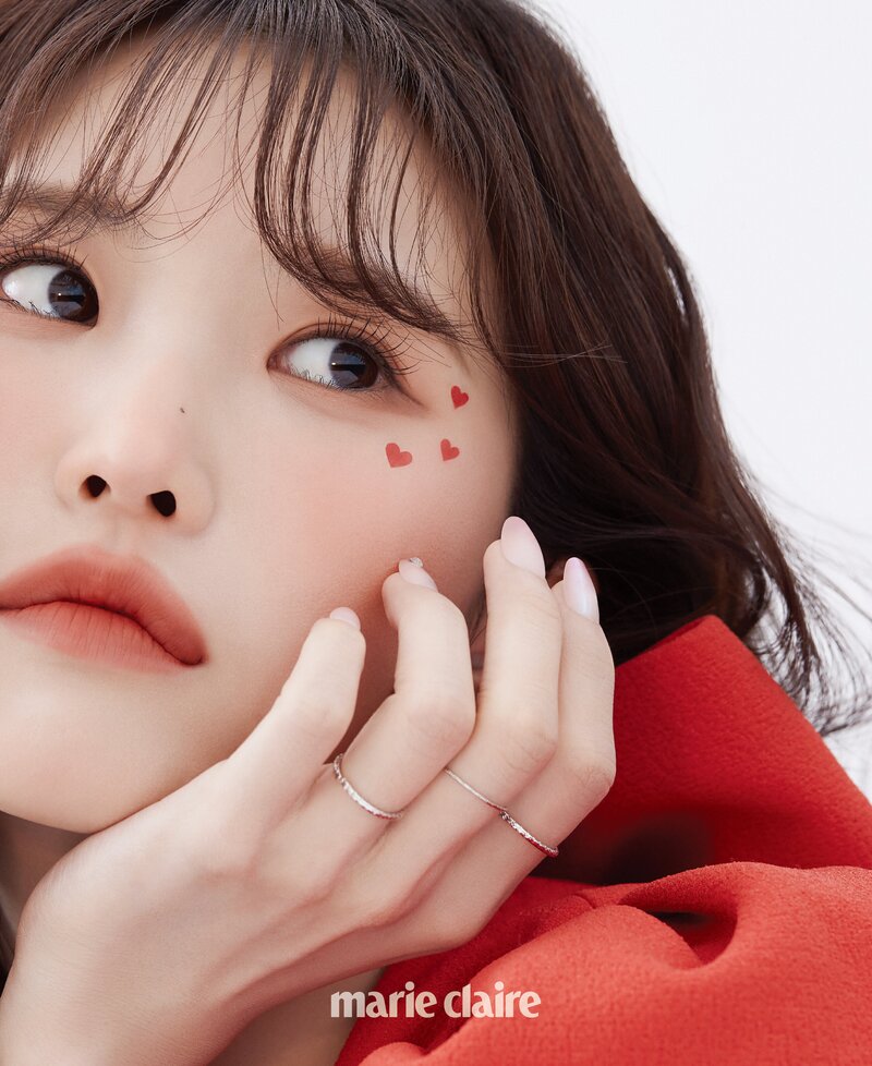 fromis_9 for Marie Claire Korea Magazine April 2022 Issue documents 6