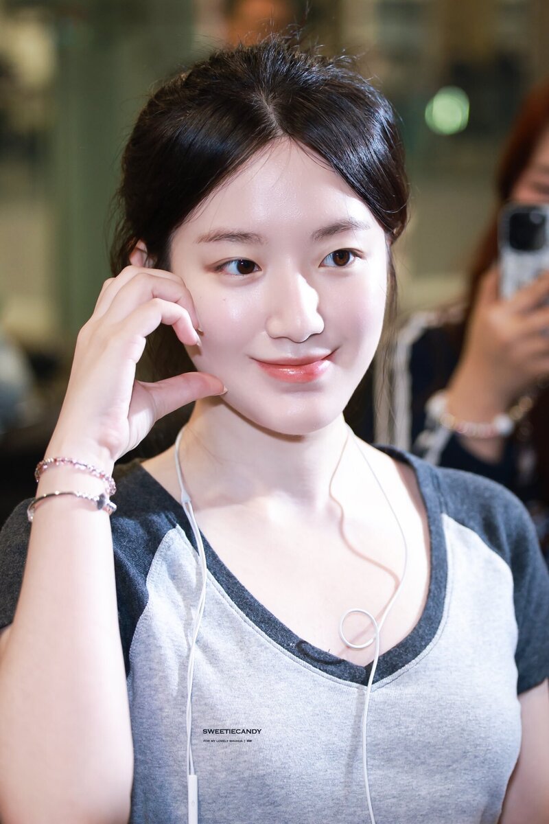 240414 (G)I-DLE Shuhua - ICN Airport documents 1
