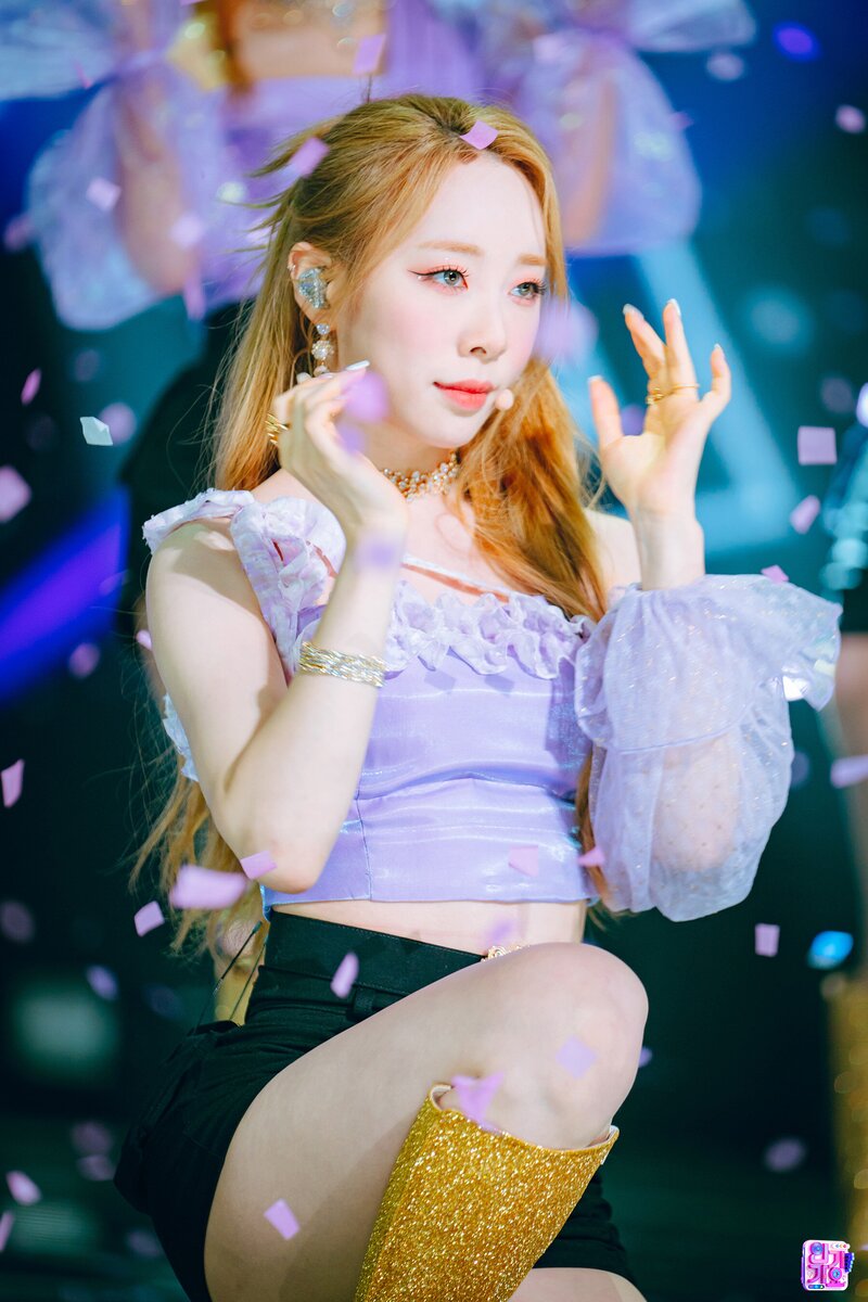 220710 WJSN Yeonjung - ‘Last Sequence’ at Inkigayo documents 2