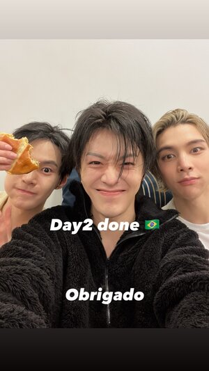 230120 NCT Yuta Instagram story update w/ Johnny and Doyoung