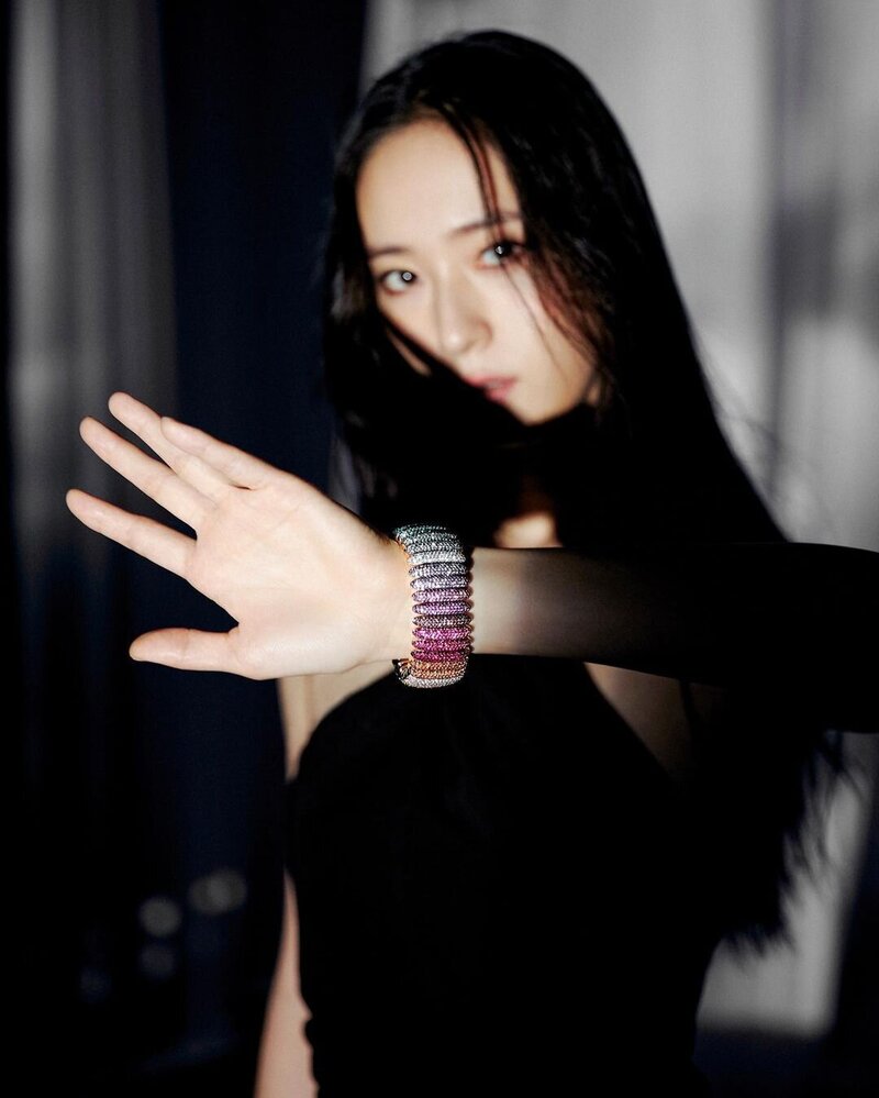 KRYSTAL JUNG for W KOREA Magazine - July Issue 2023 documents 6