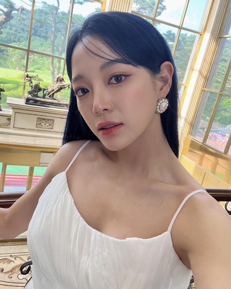 230904 Sejeong Instagram Update documents 21