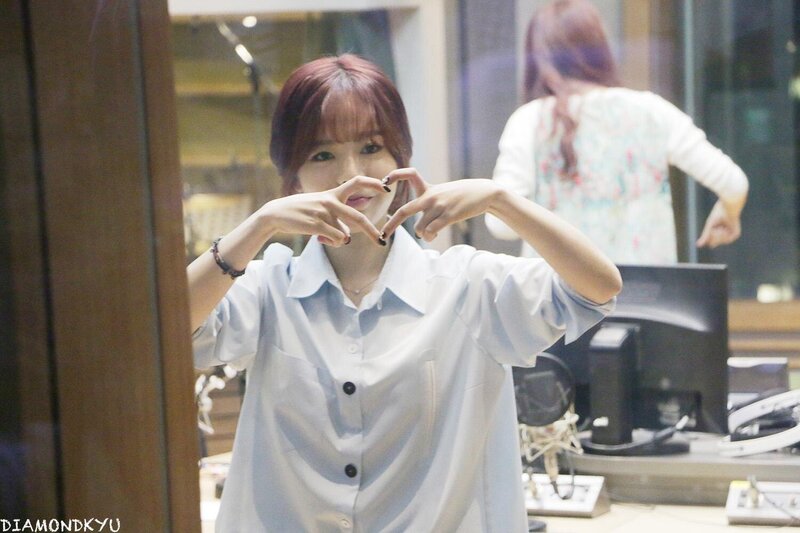 150526 Girls' Generation Sunny at Sunny FM Date documents 1