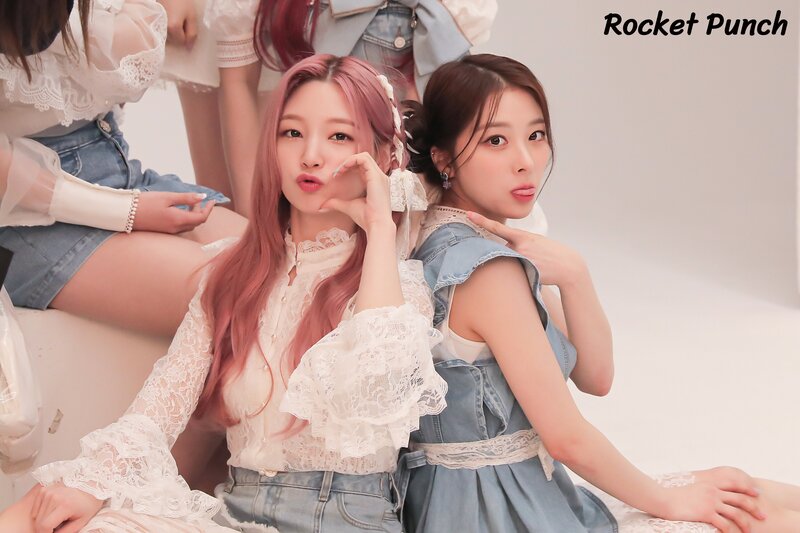 220628 Woollim Naver - Rocket Punch - 'Fiore' Jacket Shoot documents 24